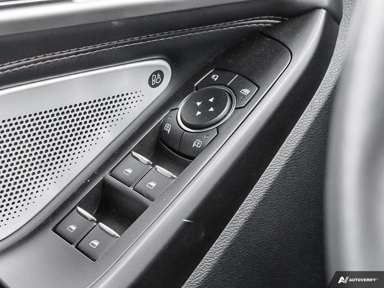 2020 Ford Explorer Platinum Main Image