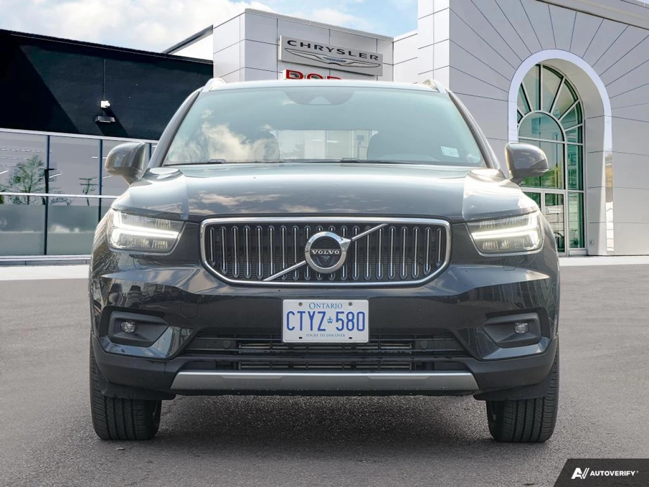 2022 Volvo XC40 T5 Inscription Main Image