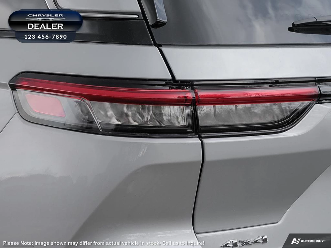 2022 Jeep Grand Cherokee Limited Main Image