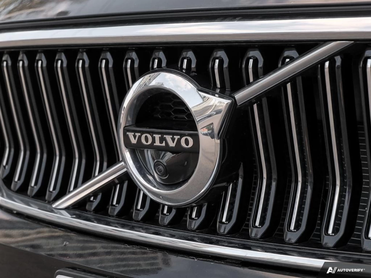 2022 Volvo XC40 T5 Inscription Main Image