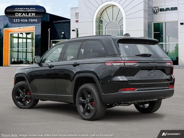 Jeep Grand Cherokee Altitude 2023