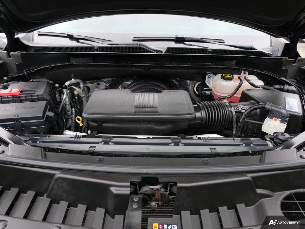 2021 GMC Yukon Denali Main Image