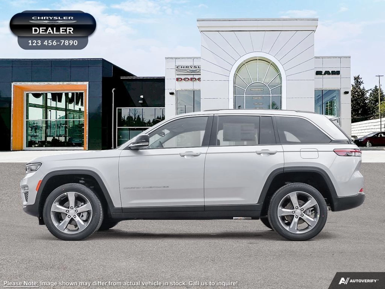 2022 Jeep Grand Cherokee Limited Main Image