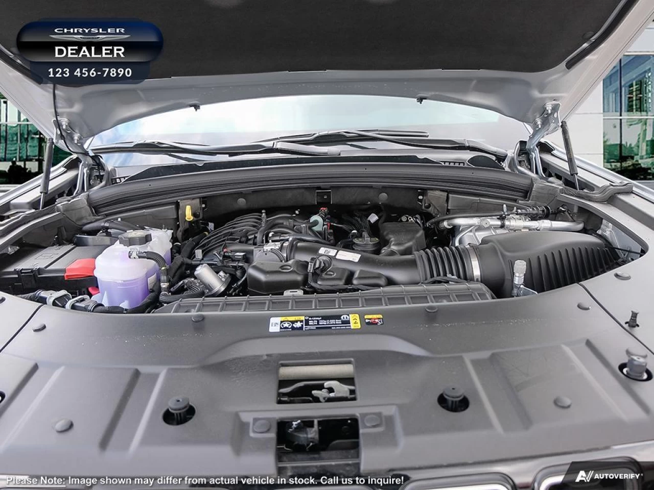 2022 Jeep Grand Cherokee Limited Main Image