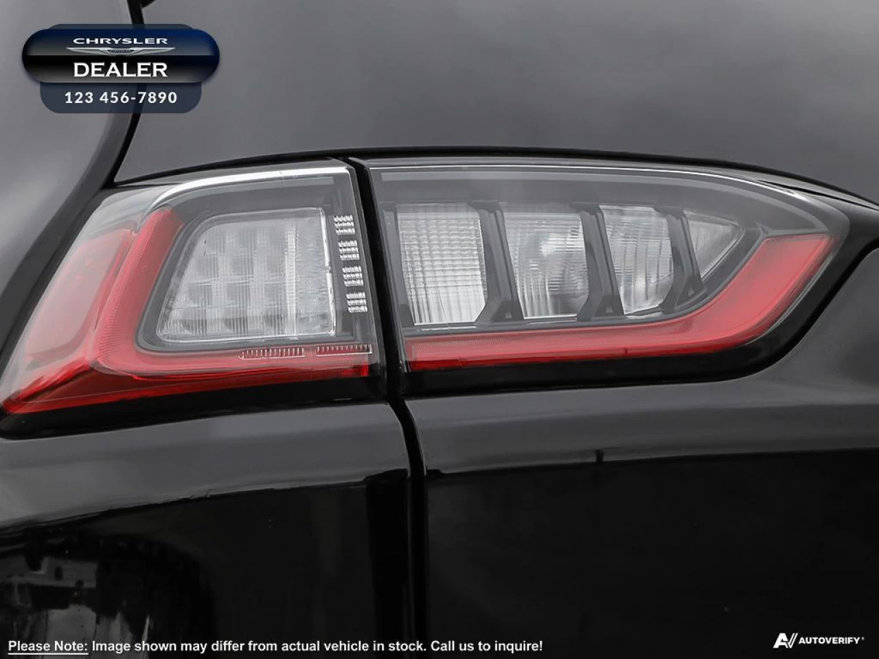 2022 Jeep Cherokee Altitude Main Image