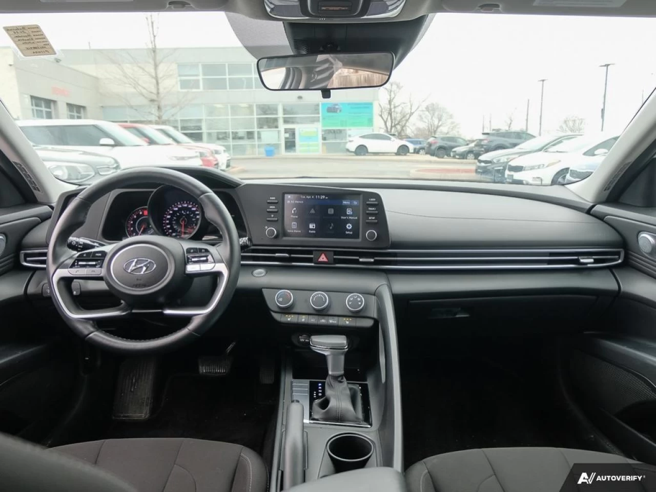 2022 Hyundai Elantra Preferred Main Image