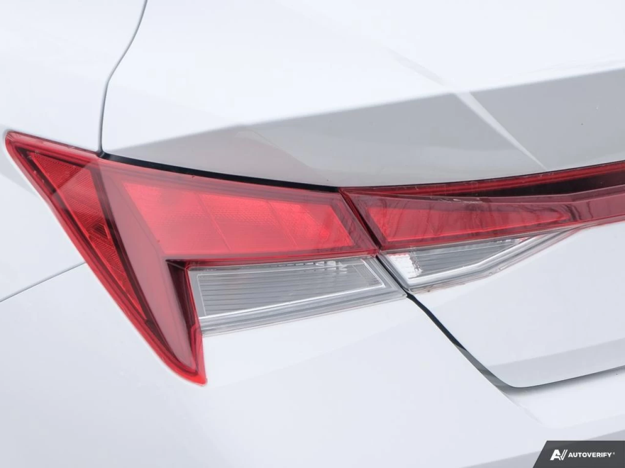 2022 Hyundai Elantra Preferred Main Image