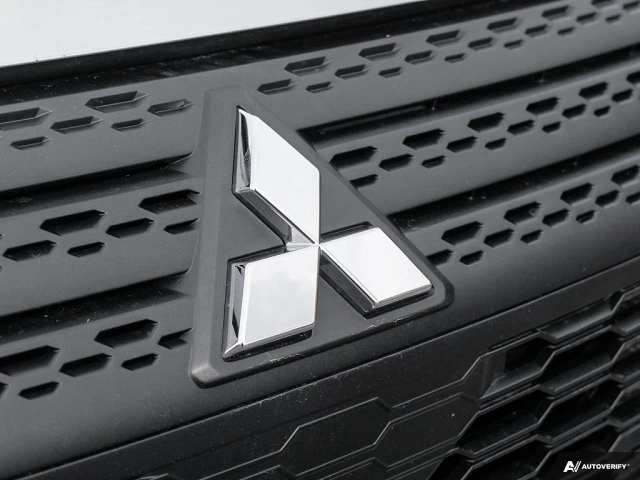 2022 Mitsubishi Eclipse Cross ES Main Image