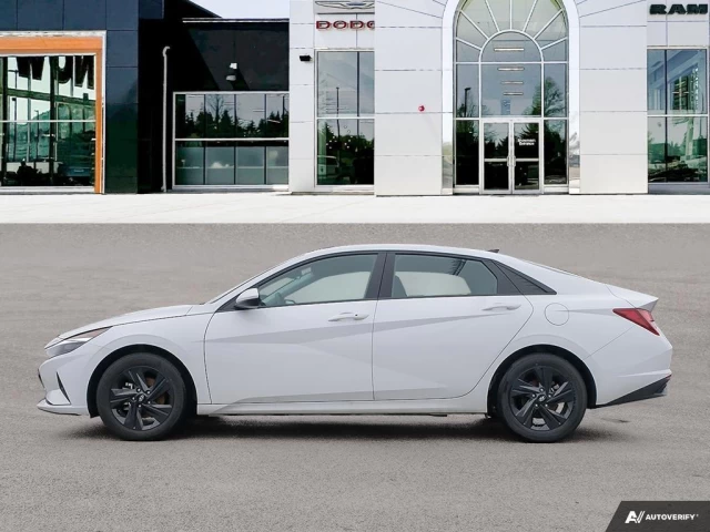 Hyundai Elantra Preferred 2022