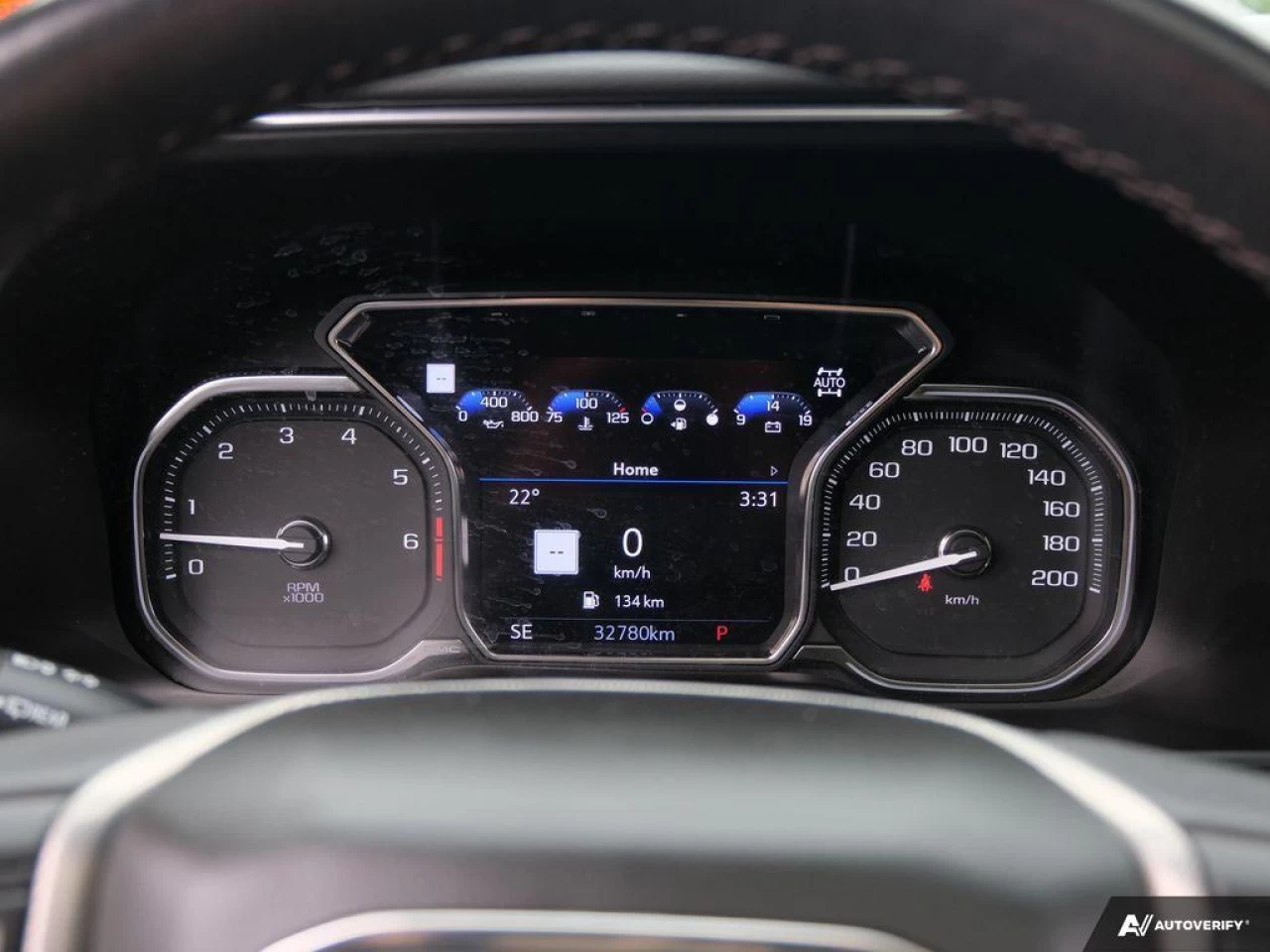 2021 GMC Yukon Denali Main Image