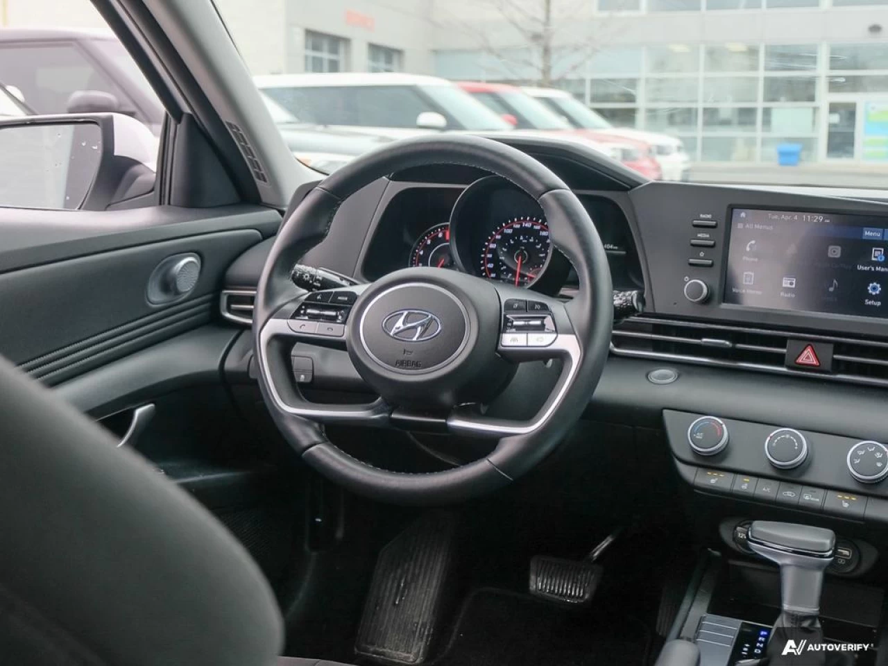 2022 Hyundai Elantra Preferred Main Image