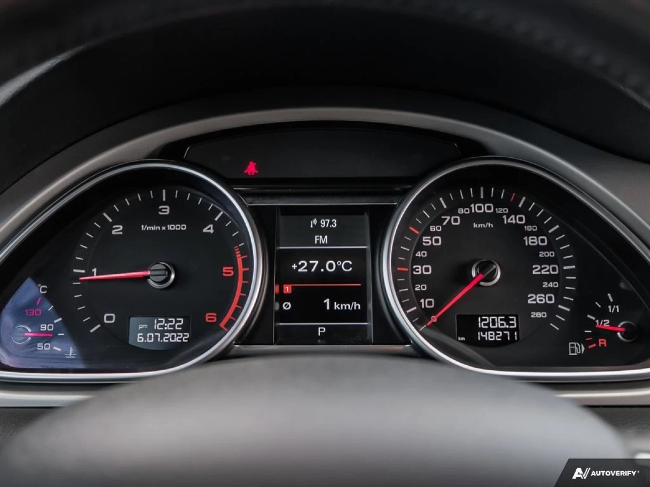 2015 Audi Q7 3.0L TDI Vorsprung Quattro Main Image