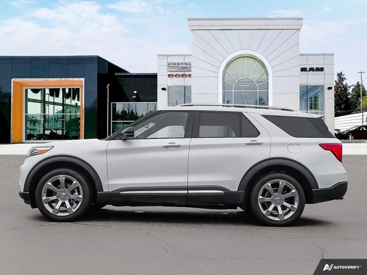 2020 Ford Explorer Platinum Main Image