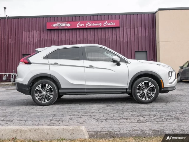 Mitsubishi Eclipse Cross ES 2022