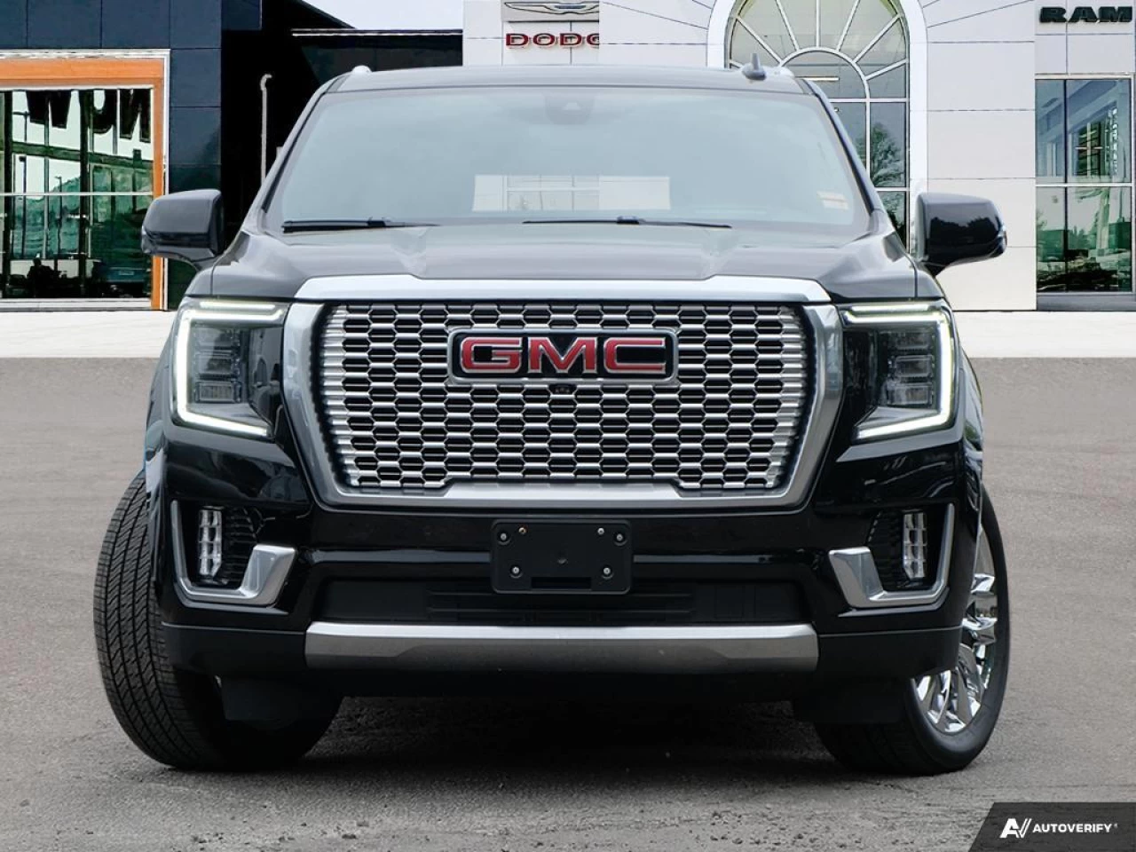 2021 GMC Yukon Denali Main Image