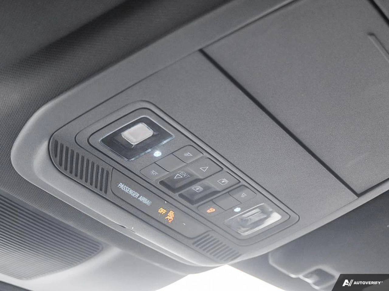 2020 Ford Explorer Platinum Main Image