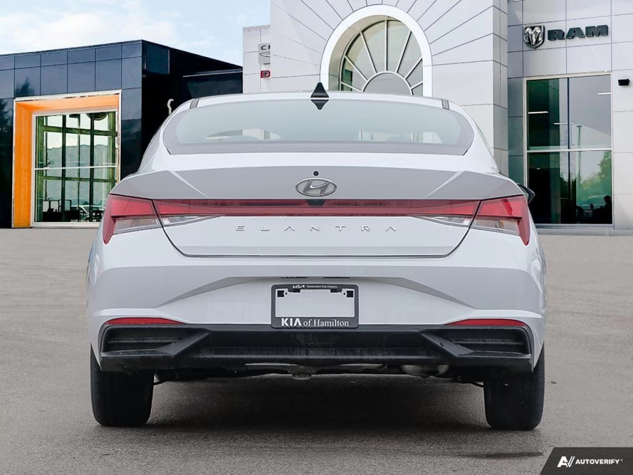 2022 Hyundai Elantra Preferred Main Image