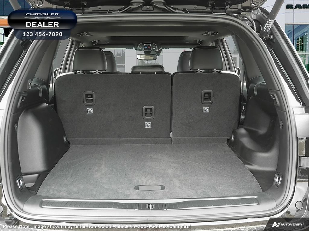 2023 Jeep Grand Cherokee Altitude Main Image