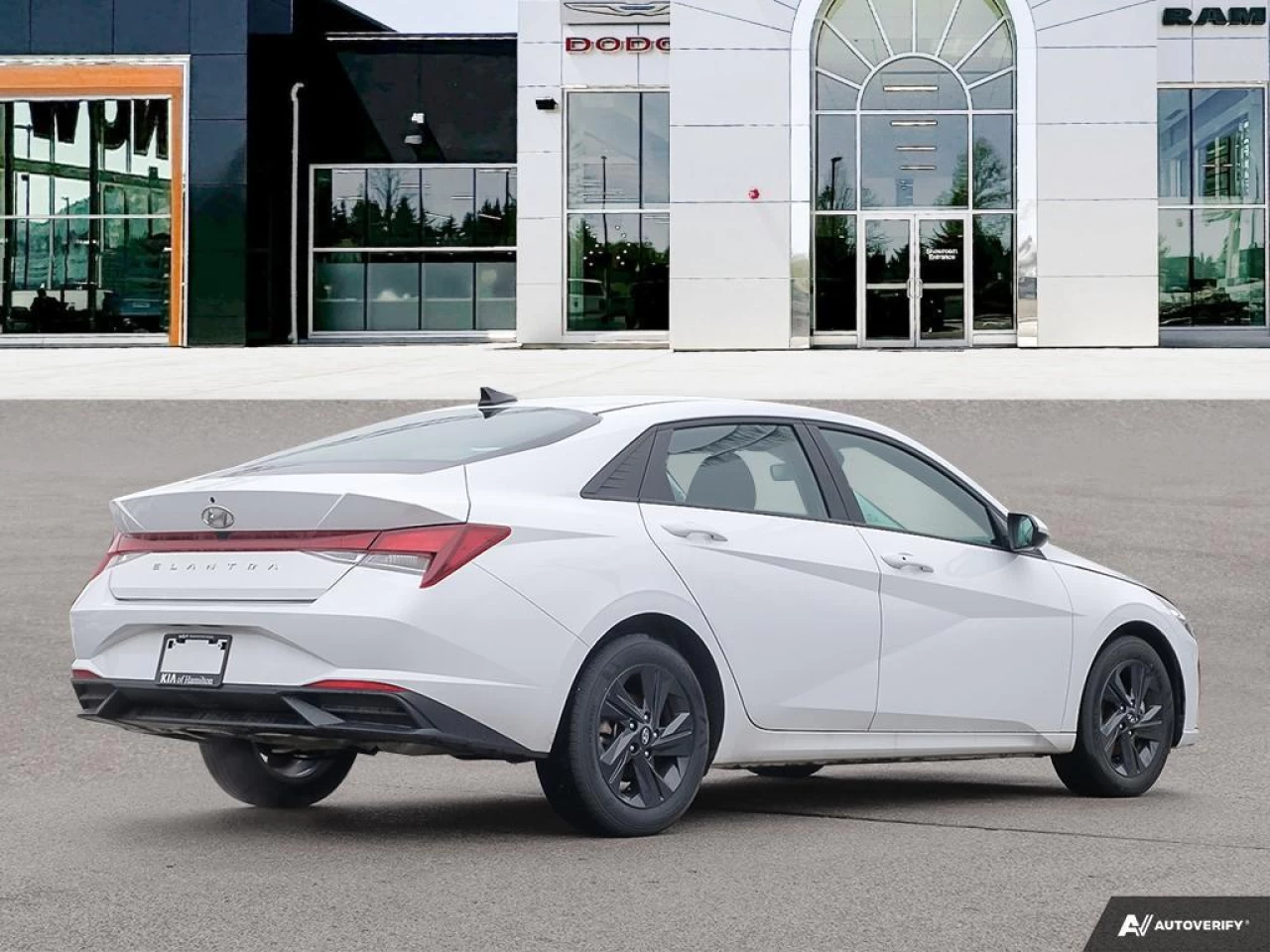 2022 Hyundai Elantra Preferred Main Image