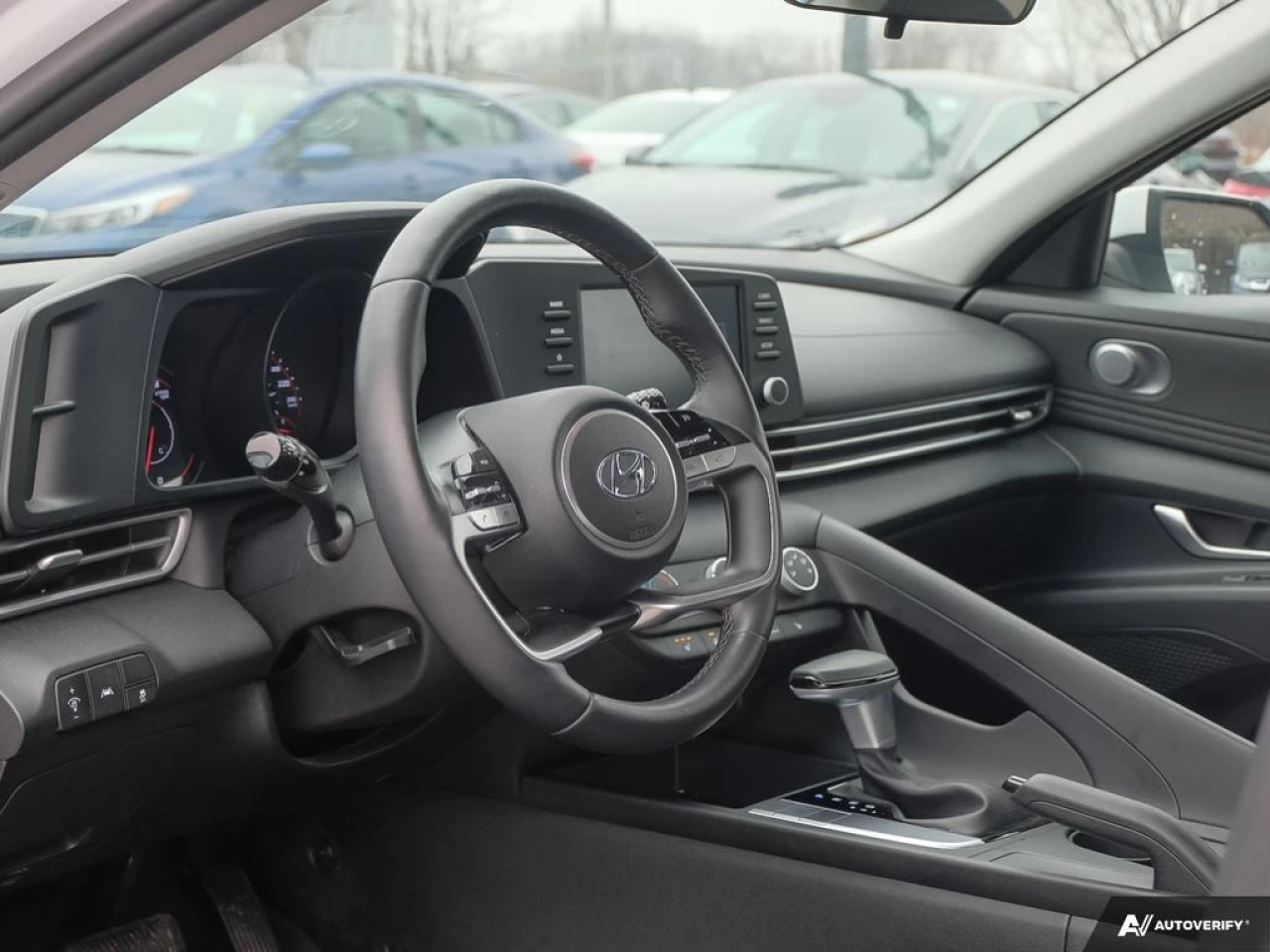 2022 Hyundai Elantra Preferred Main Image