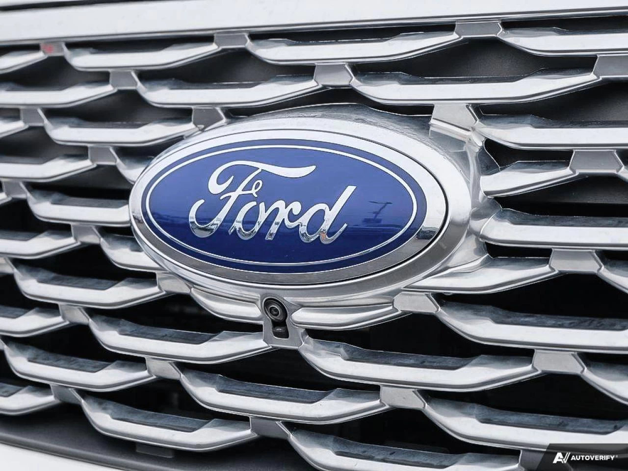 2020 Ford Explorer Platinum Main Image