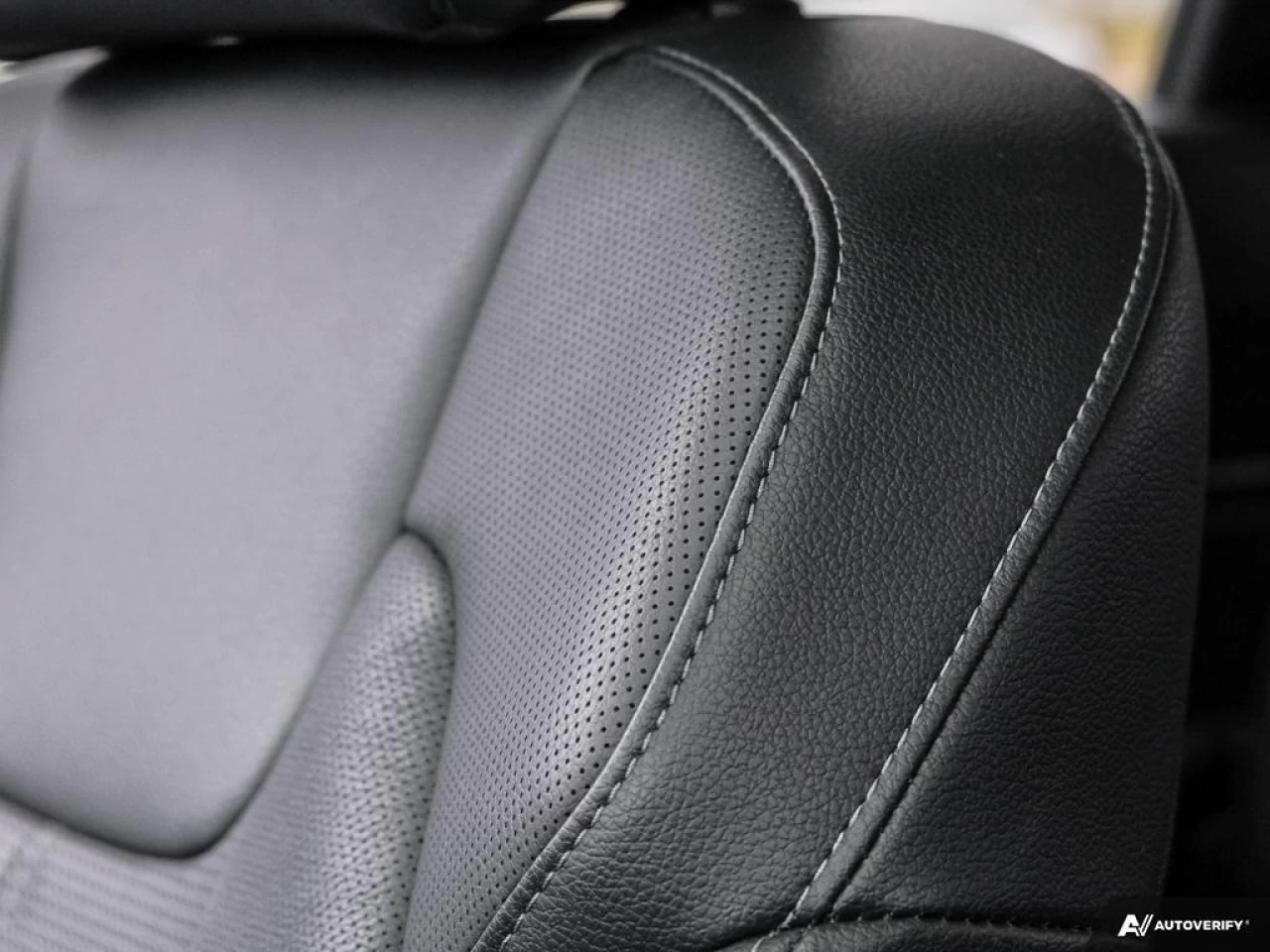 2022 Kia Telluride SX Main Image