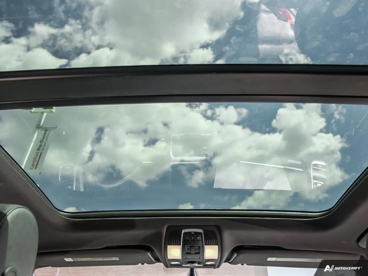 2015 Audi Q7 3.0L TDI Vorsprung Quattro Main Image