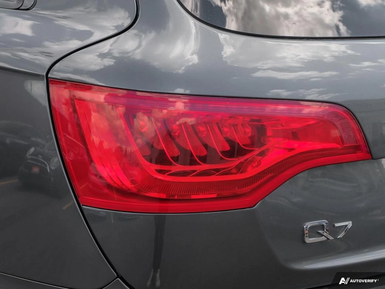 2015 Audi Q7 3.0L TDI Vorsprung Quattro Main Image