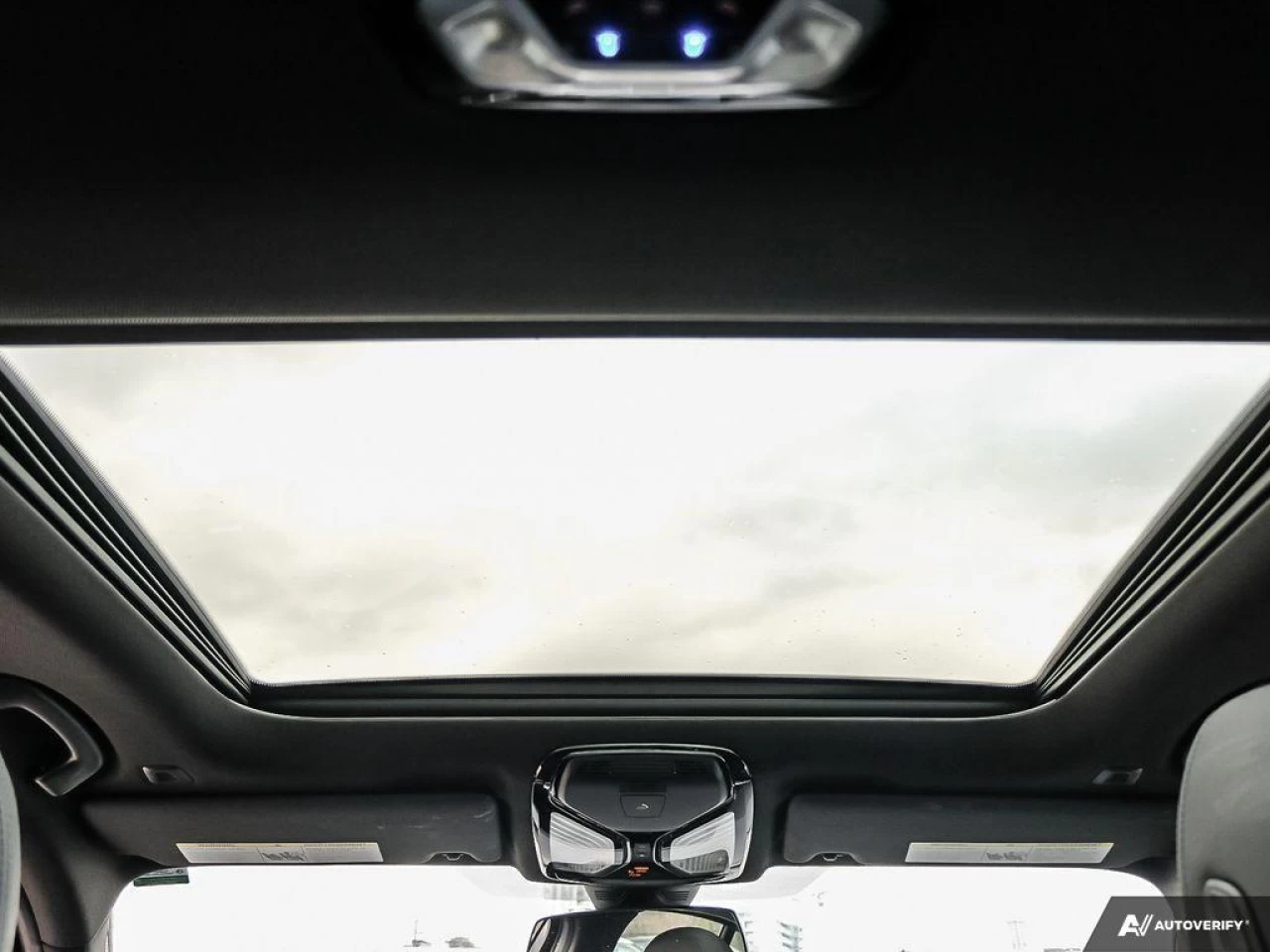 2021 BMW 3 Series 330i xDrive Sedan North America Main Image