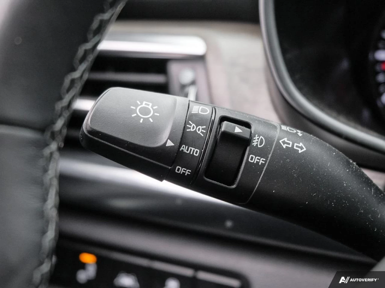 2022 Kia Telluride SX Main Image