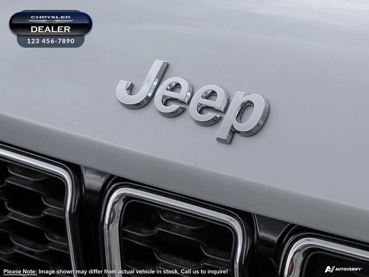 2022 Jeep Grand Cherokee Limited Main Image