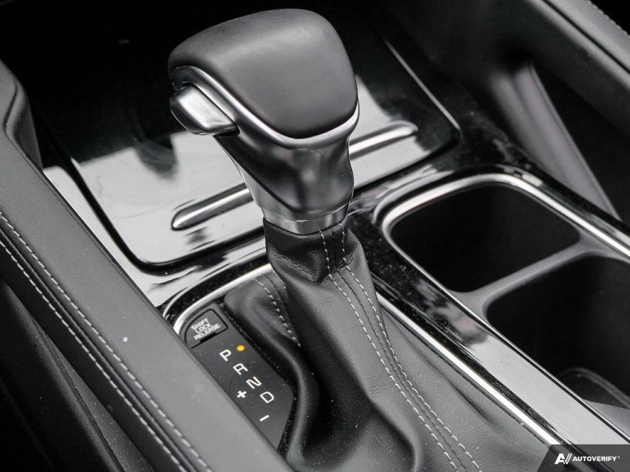 2022 Kia Telluride SX Main Image