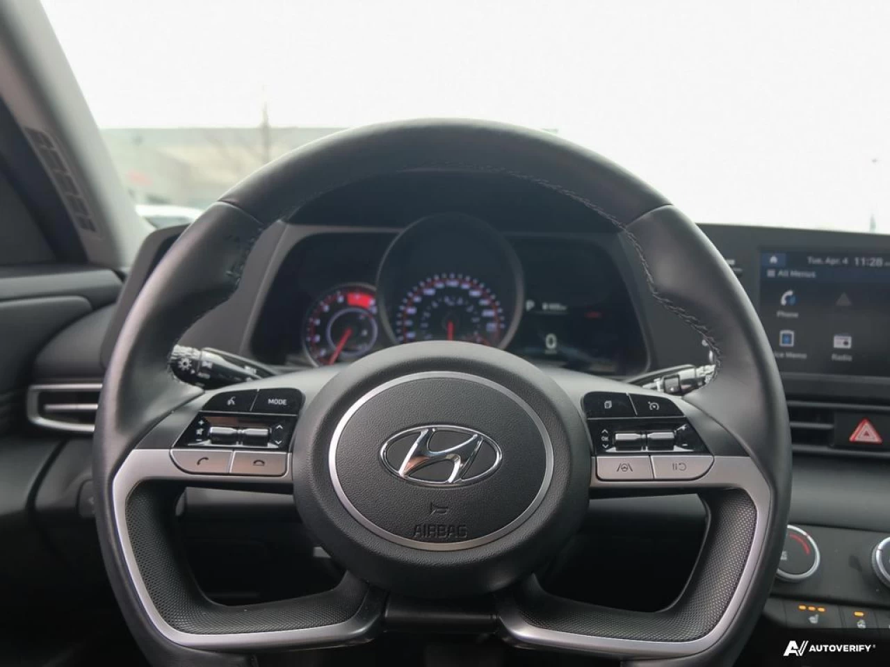 2022 Hyundai Elantra Preferred Main Image
