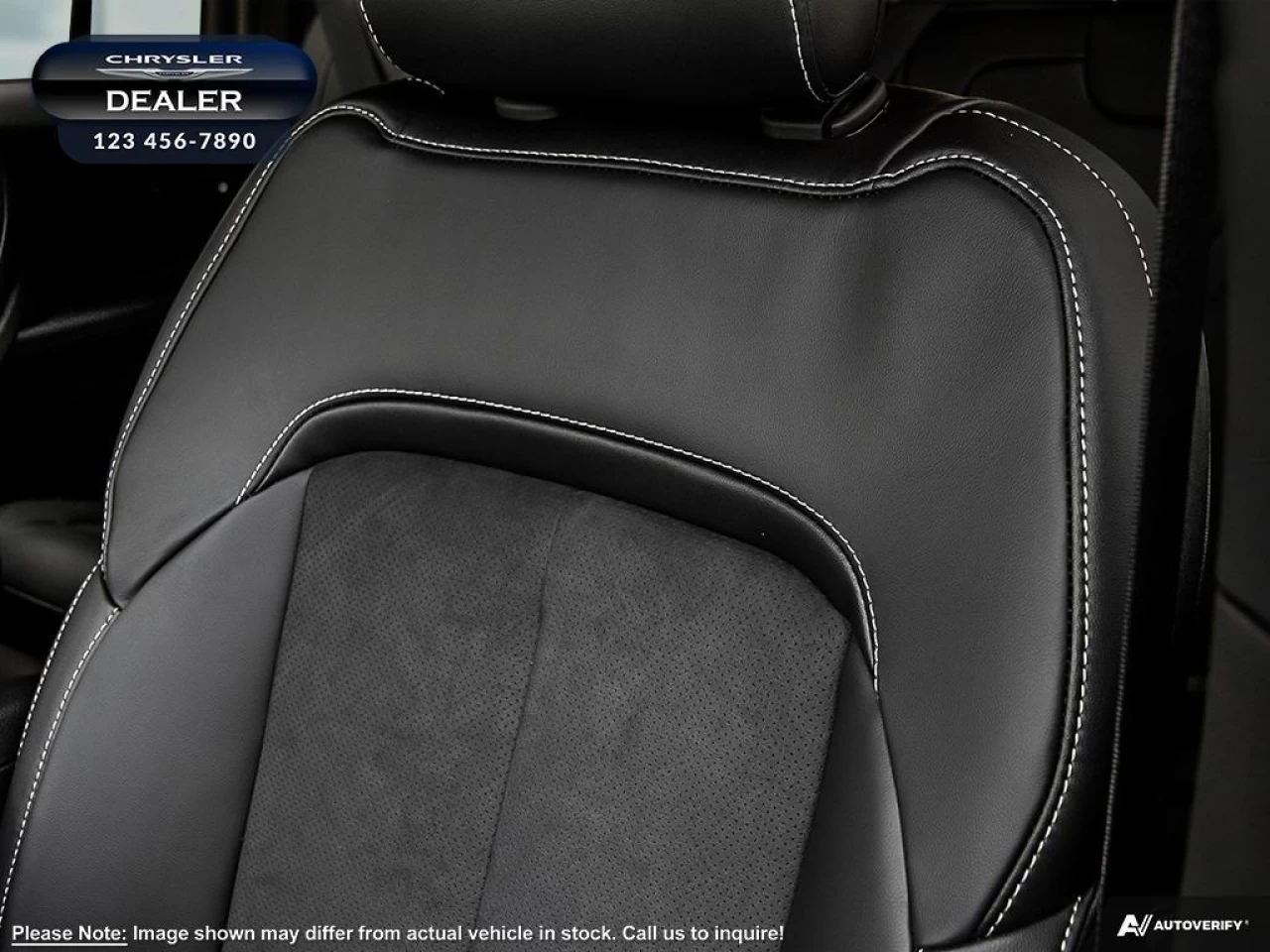 2023 Jeep Grand Cherokee Altitude Main Image