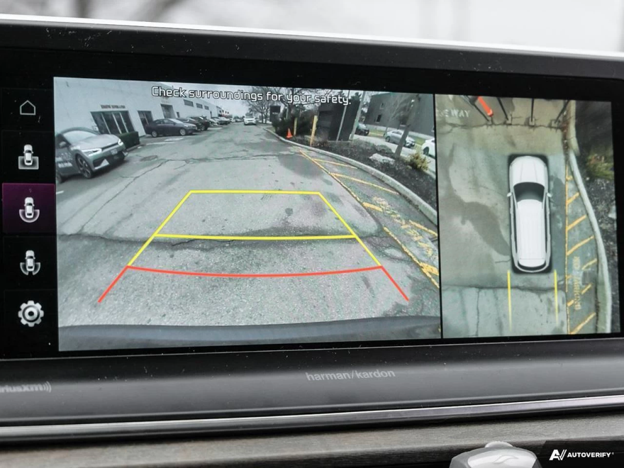 2022 Kia Telluride SX Main Image