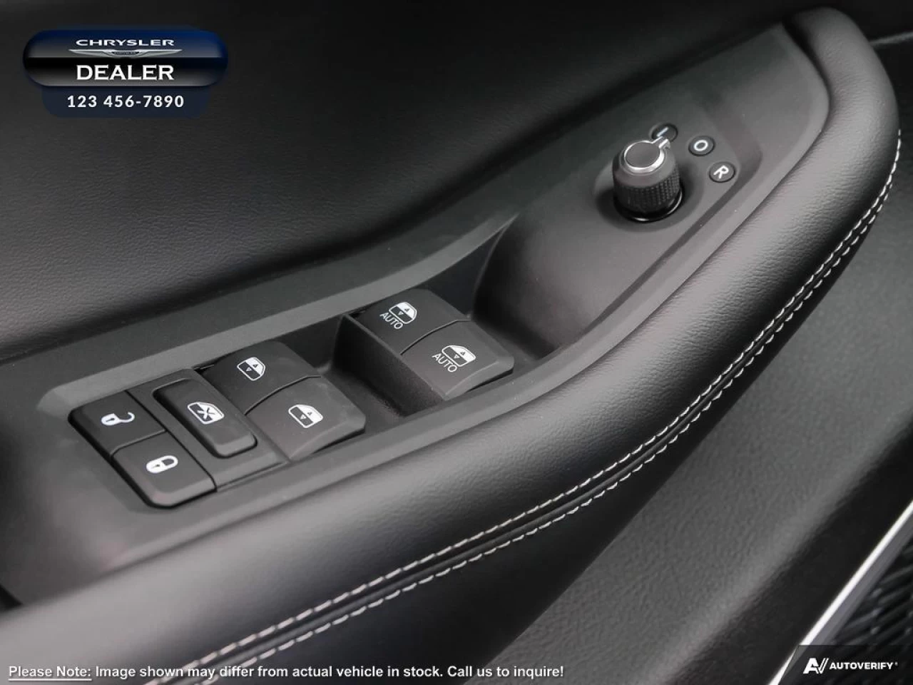 2022 Jeep Grand Cherokee Limited Main Image