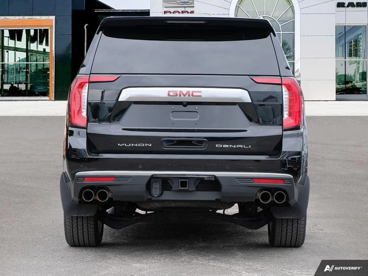 2021 GMC Yukon Denali Main Image