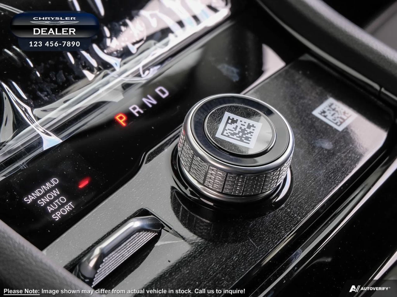 2022 Jeep Grand Cherokee Limited Main Image